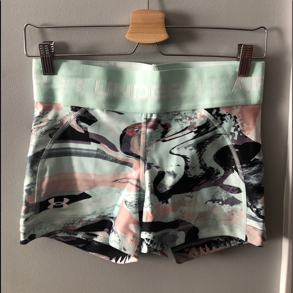 under amour booty shorts